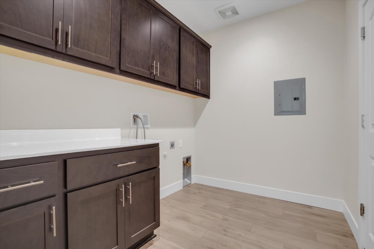 1898 Sanza Rd, Manteca, CA 95337