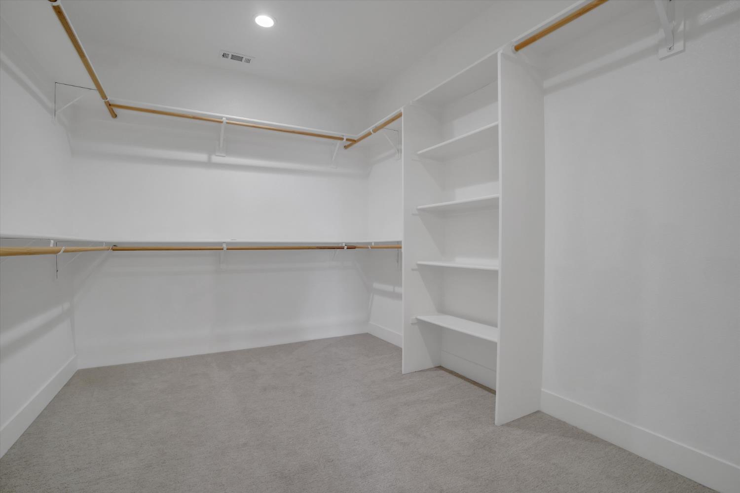 1898 Sanza Rd, Manteca, CA 95337