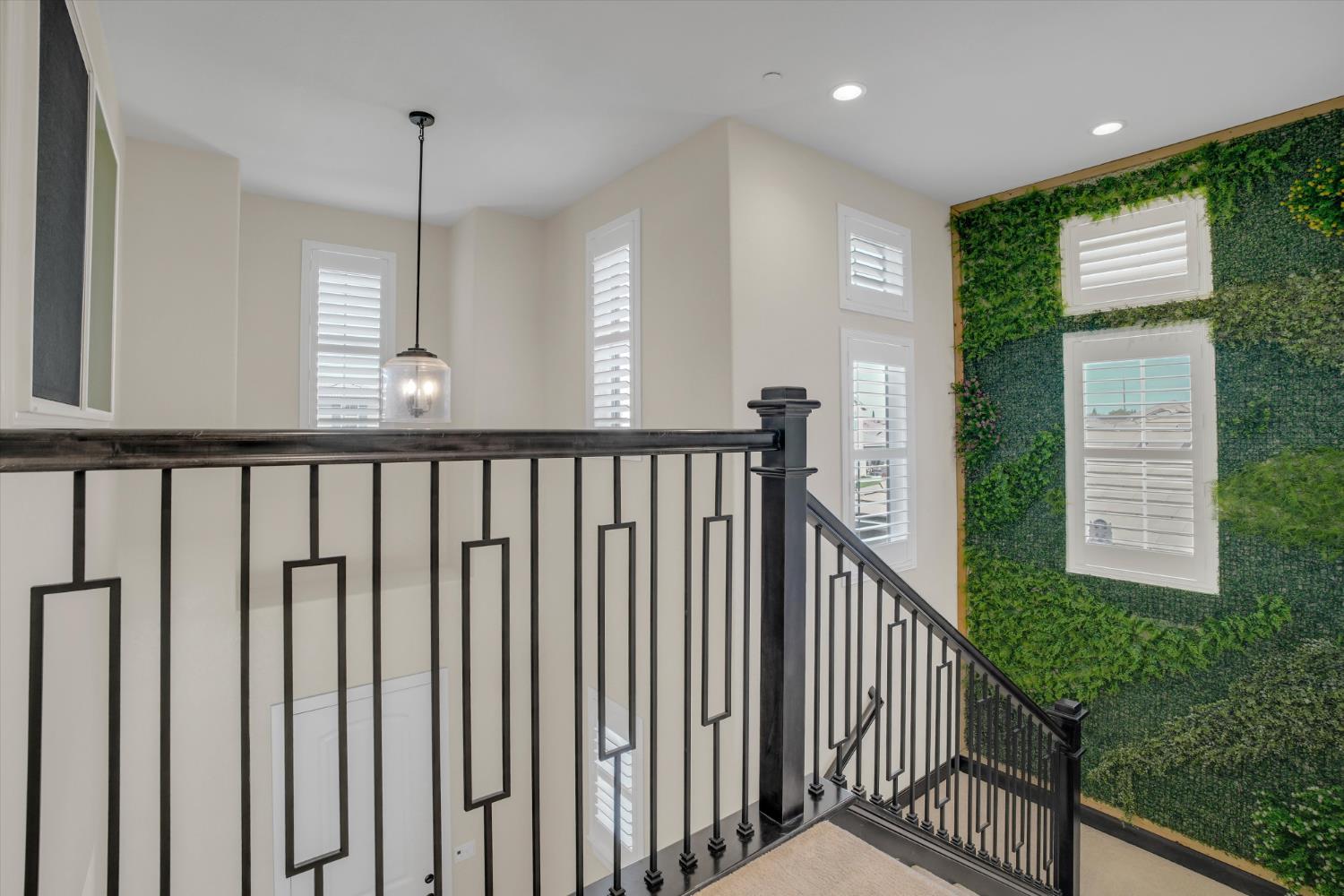 1898 Sanza Rd, Manteca, CA 95337