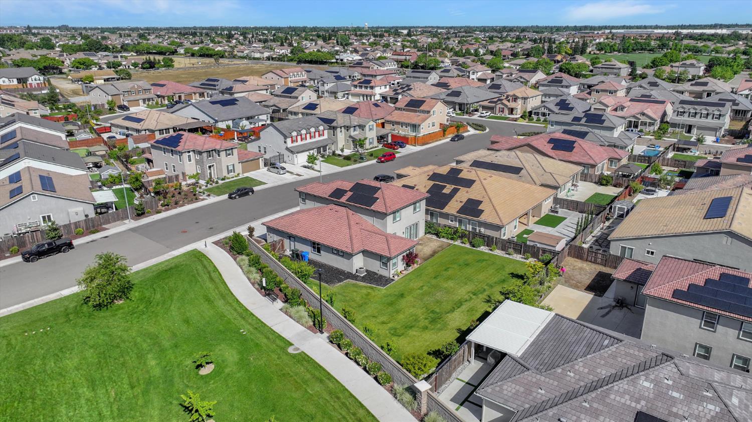 1898 Sanza Rd, Manteca, CA 95337