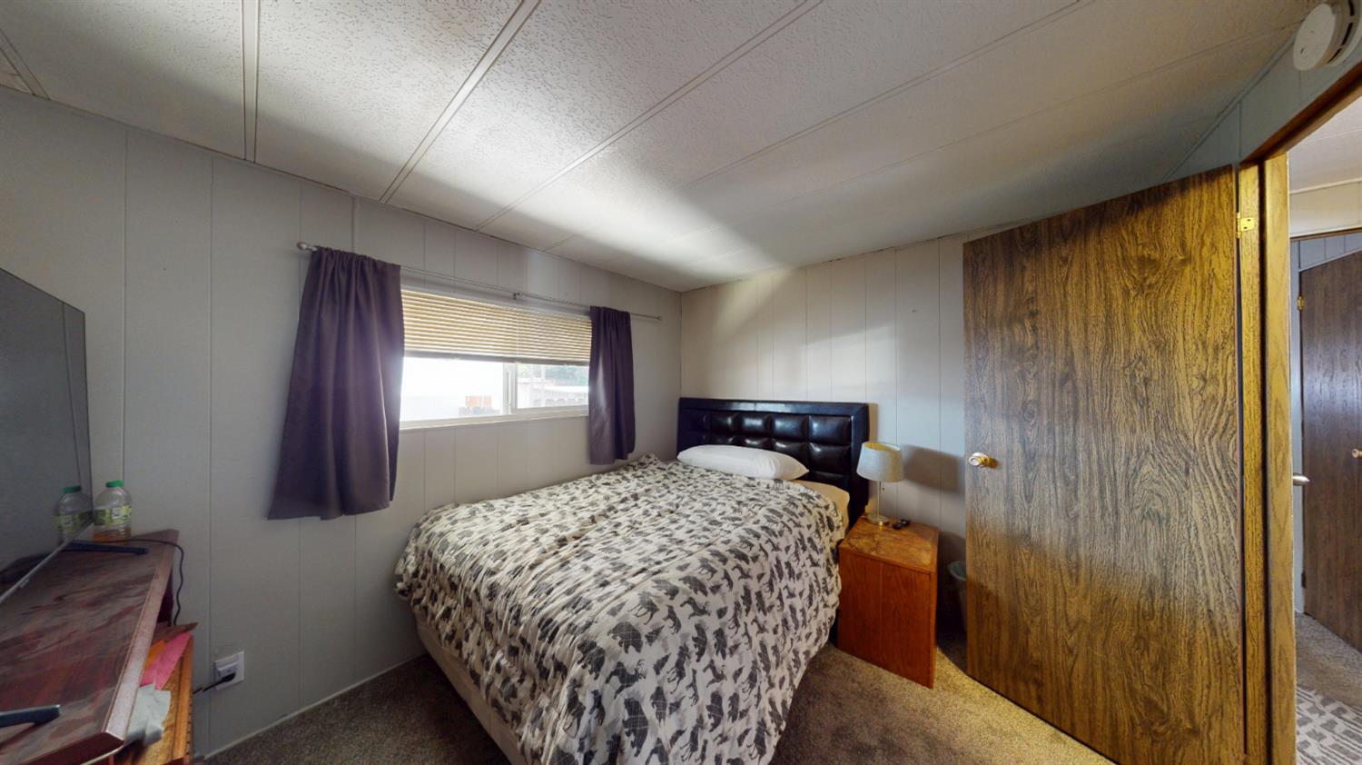 4125 McHenry Ave #18, Modesto, CA 95356