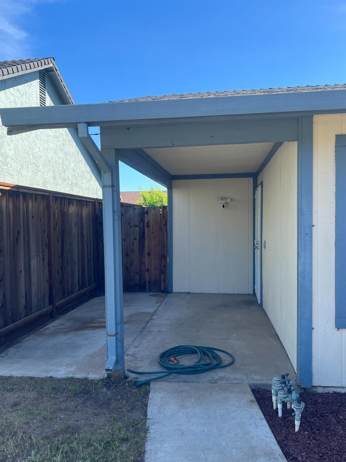 1048 Aspen Dr, Manteca, CA 95336