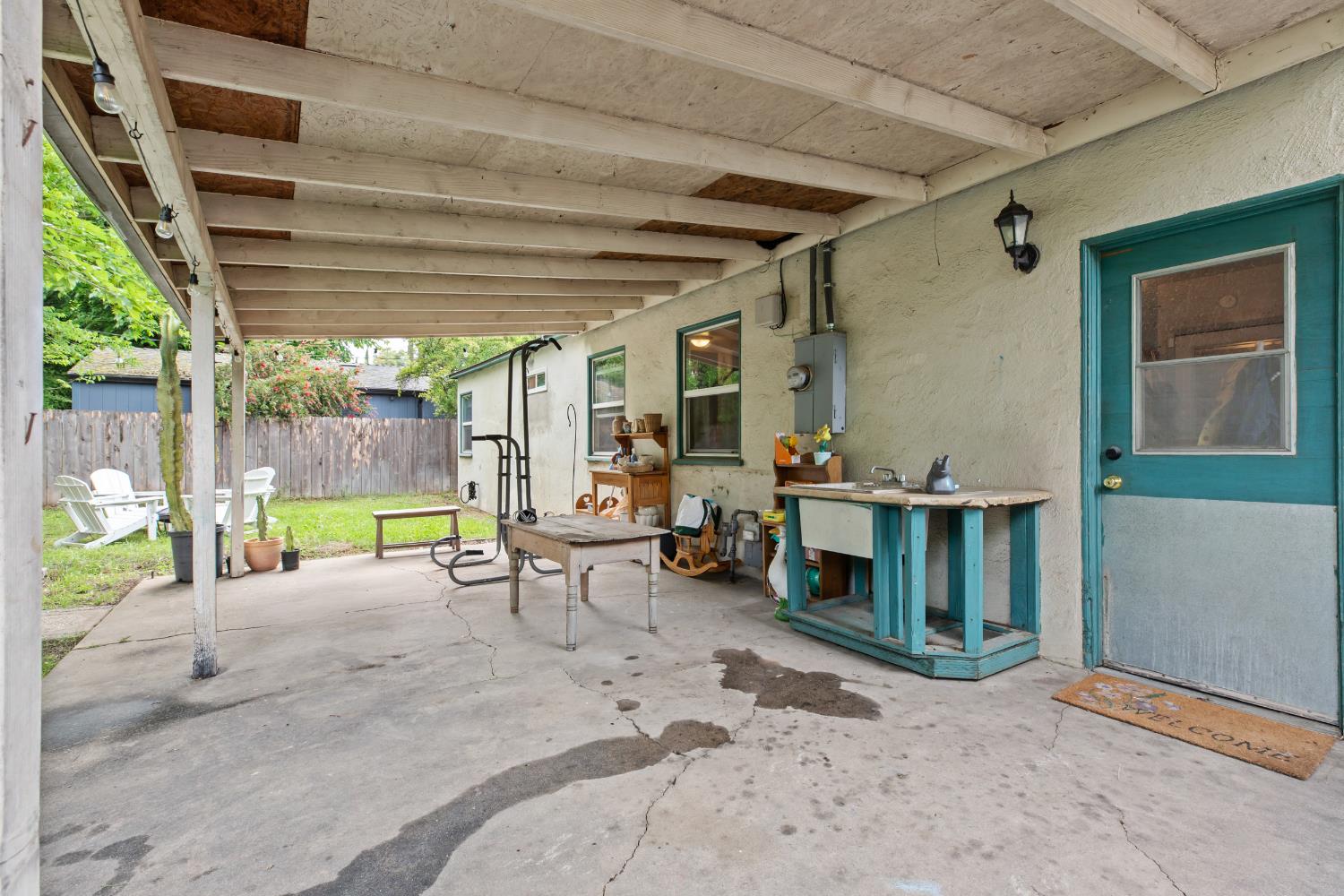 1420 California Ave, Turlock, CA 95380