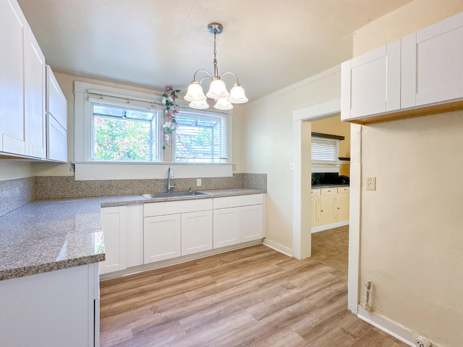 123 Almond Ave, Modesto, CA 95354