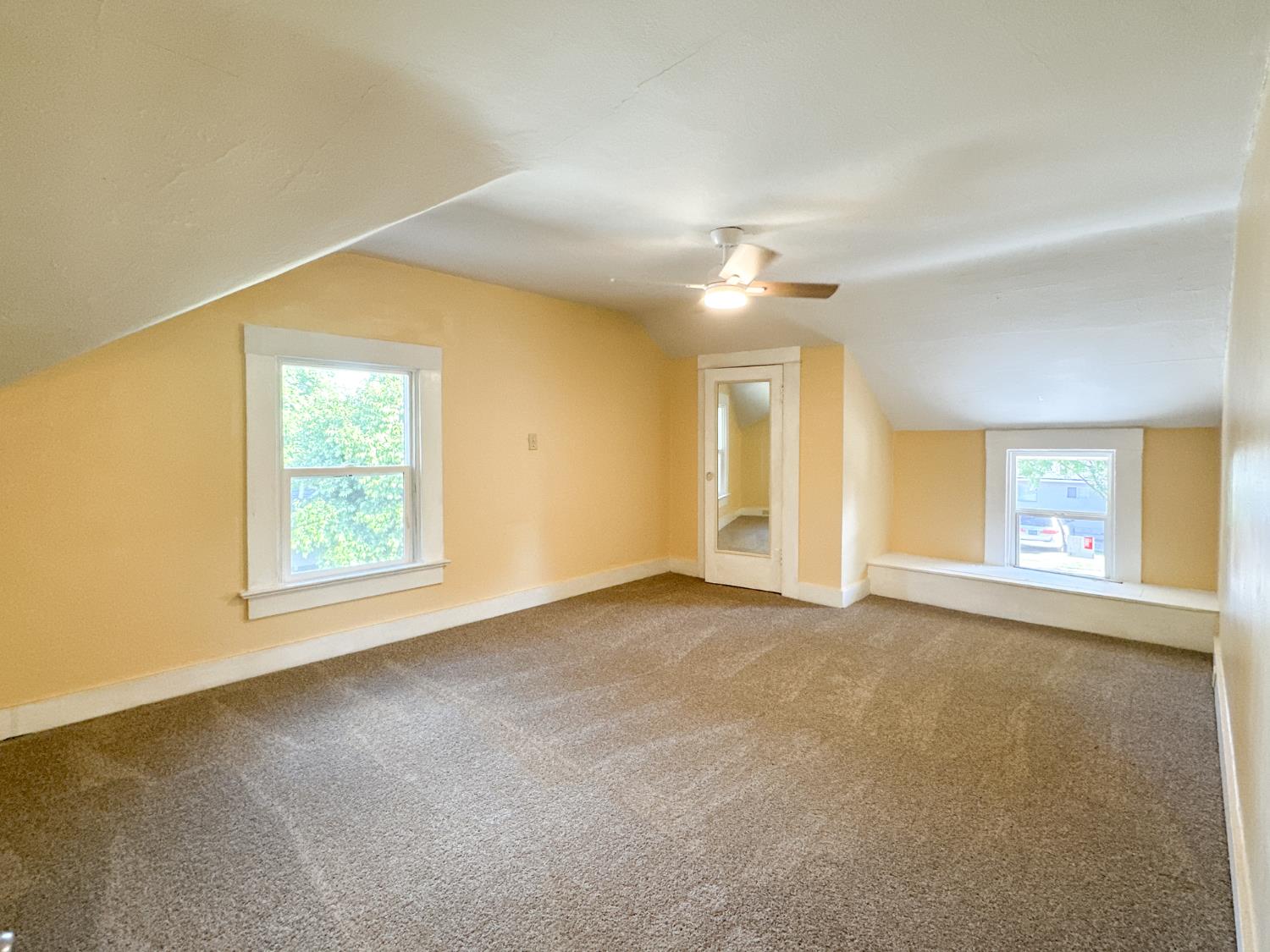 123 Almond Ave, Modesto, CA 95354