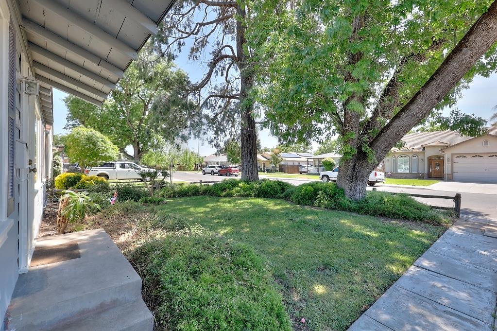 1405 Teresa St, Modesto, CA 95350