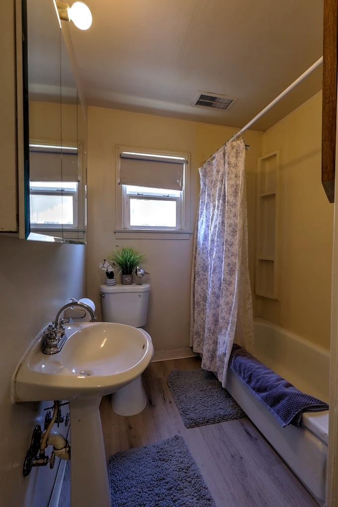 1405 Teresa St, Modesto, CA 95350