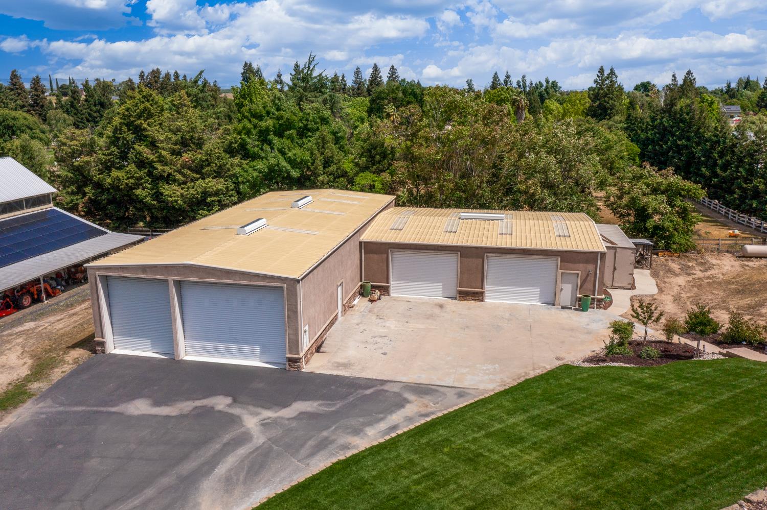 10714 Amerine Ln, Oakdale, CA 95361