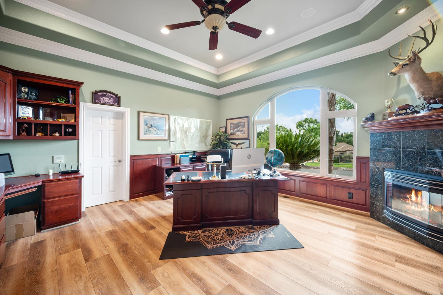 10714 Amerine Ln, Oakdale, CA 95361