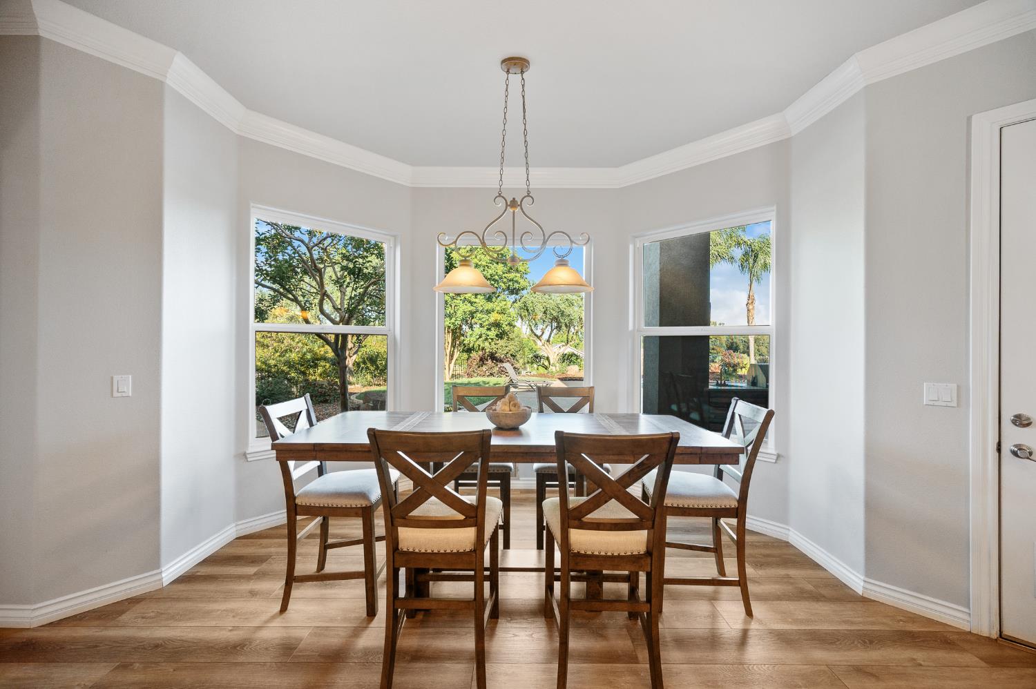 10714 Amerine Ln, Oakdale, CA 95361