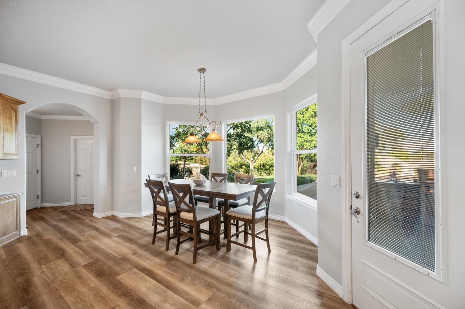 10714 Amerine Ln, Oakdale, CA 95361