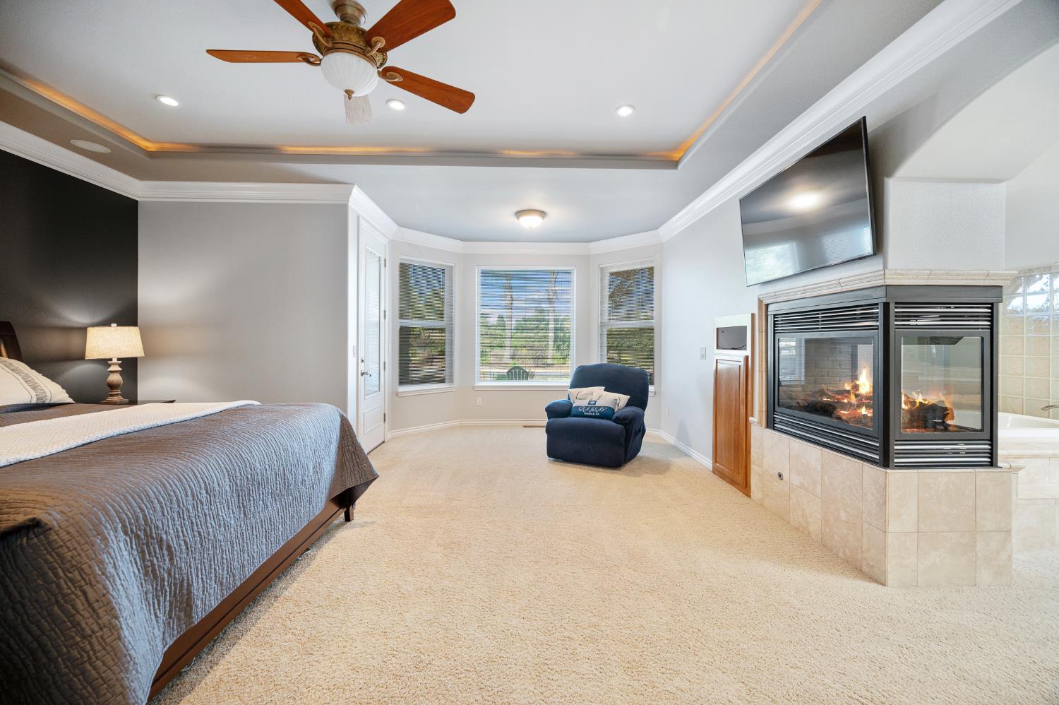 10714 Amerine Ln, Oakdale, CA 95361