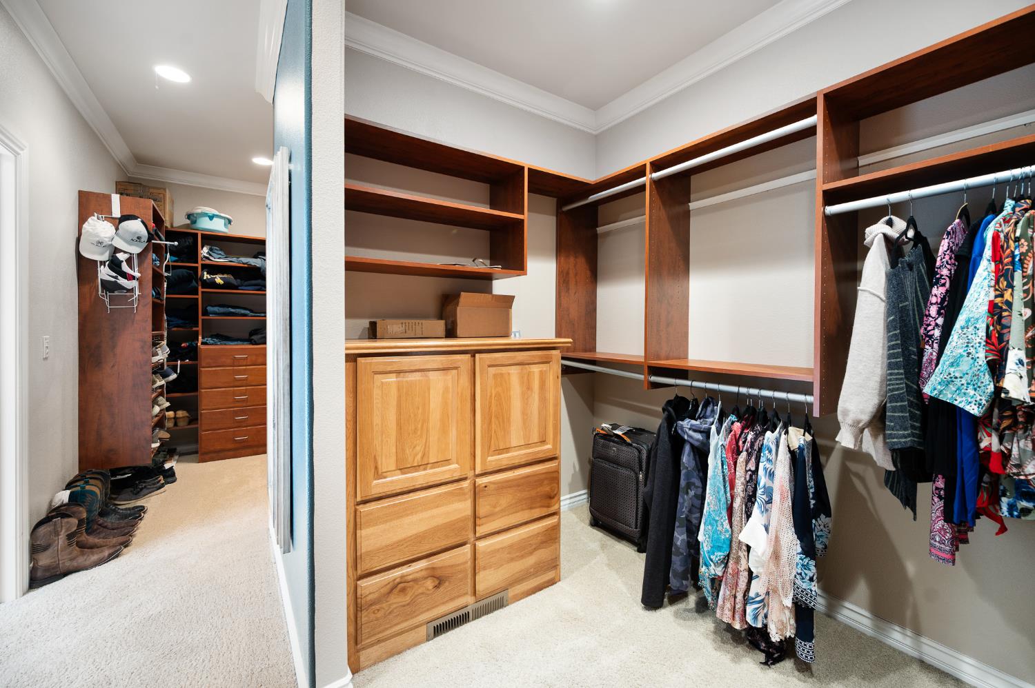 10714 Amerine Ln, Oakdale, CA 95361