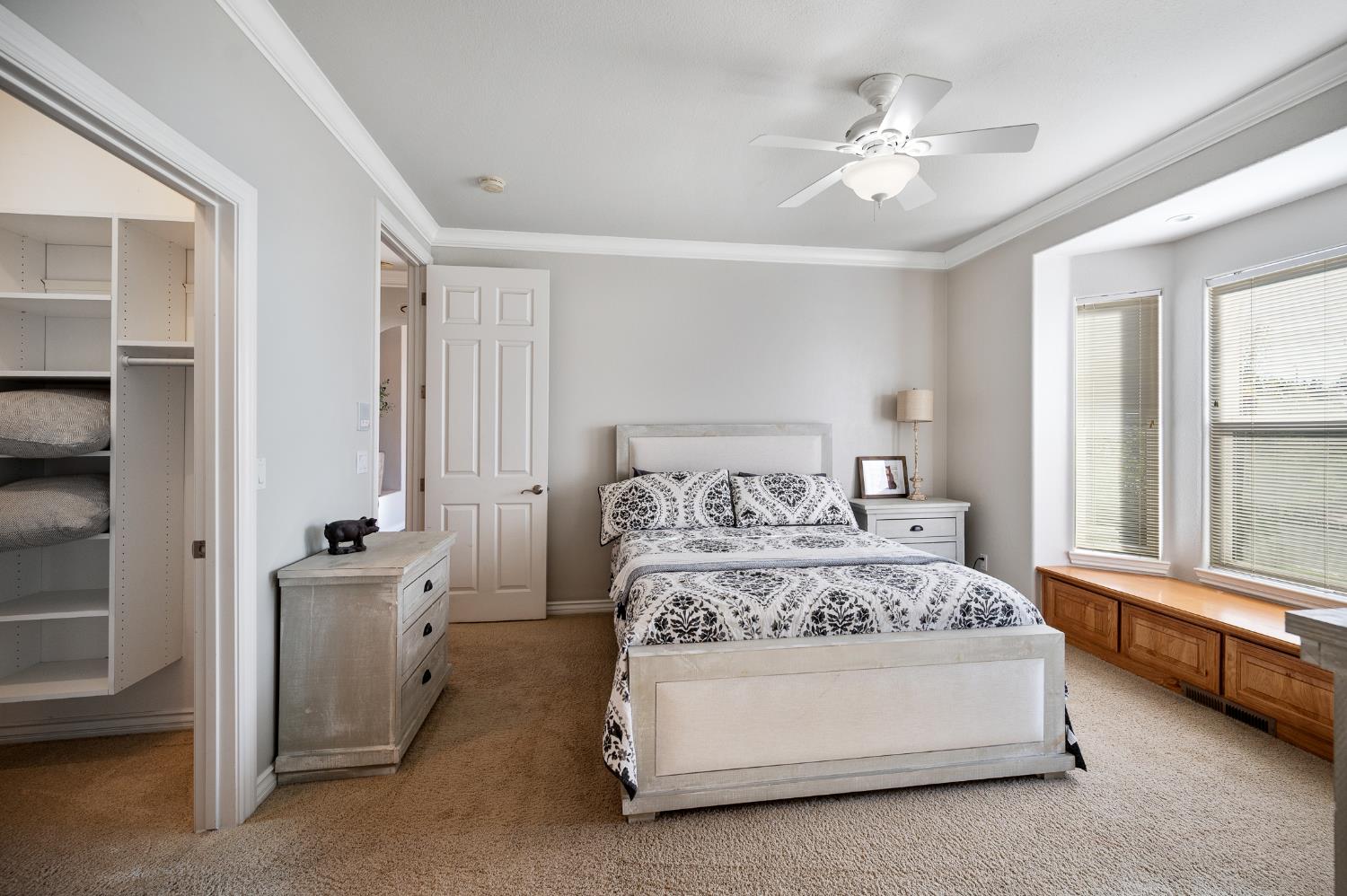 10714 Amerine Ln, Oakdale, CA 95361