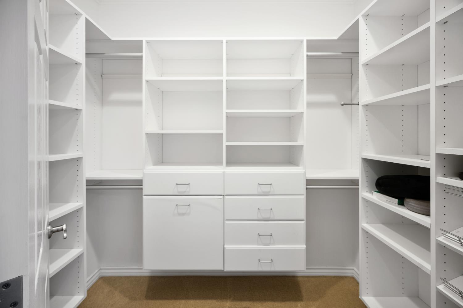 10714 Amerine Ln, Oakdale, CA 95361