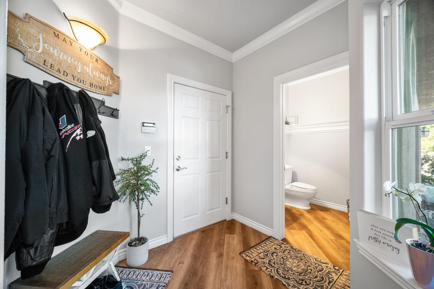 10714 Amerine Ln, Oakdale, CA 95361