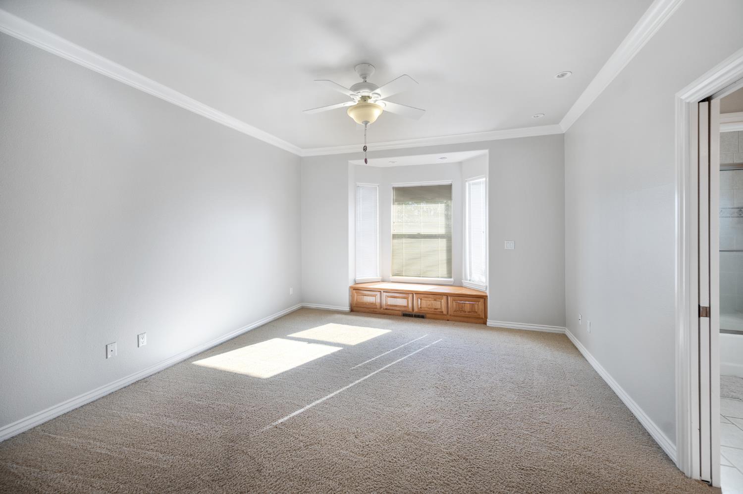 10714 Amerine Ln, Oakdale, CA 95361