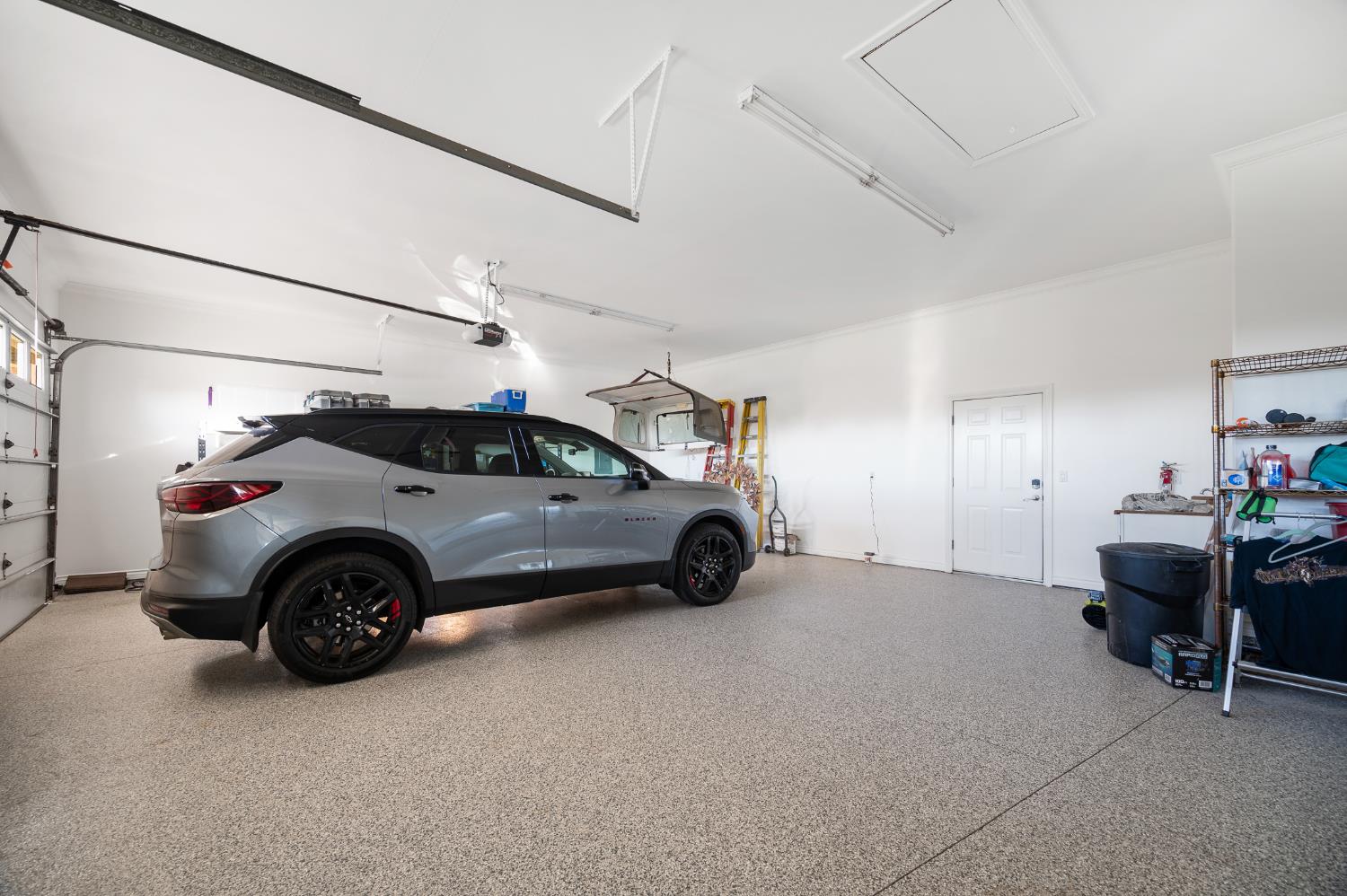 10714 Amerine Ln, Oakdale, CA 95361