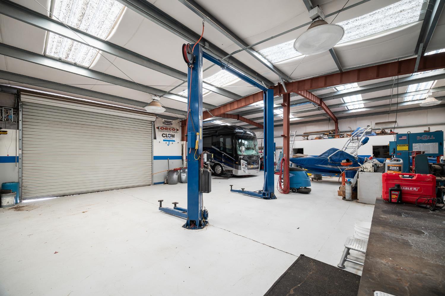 10714 Amerine Ln, Oakdale, CA 95361