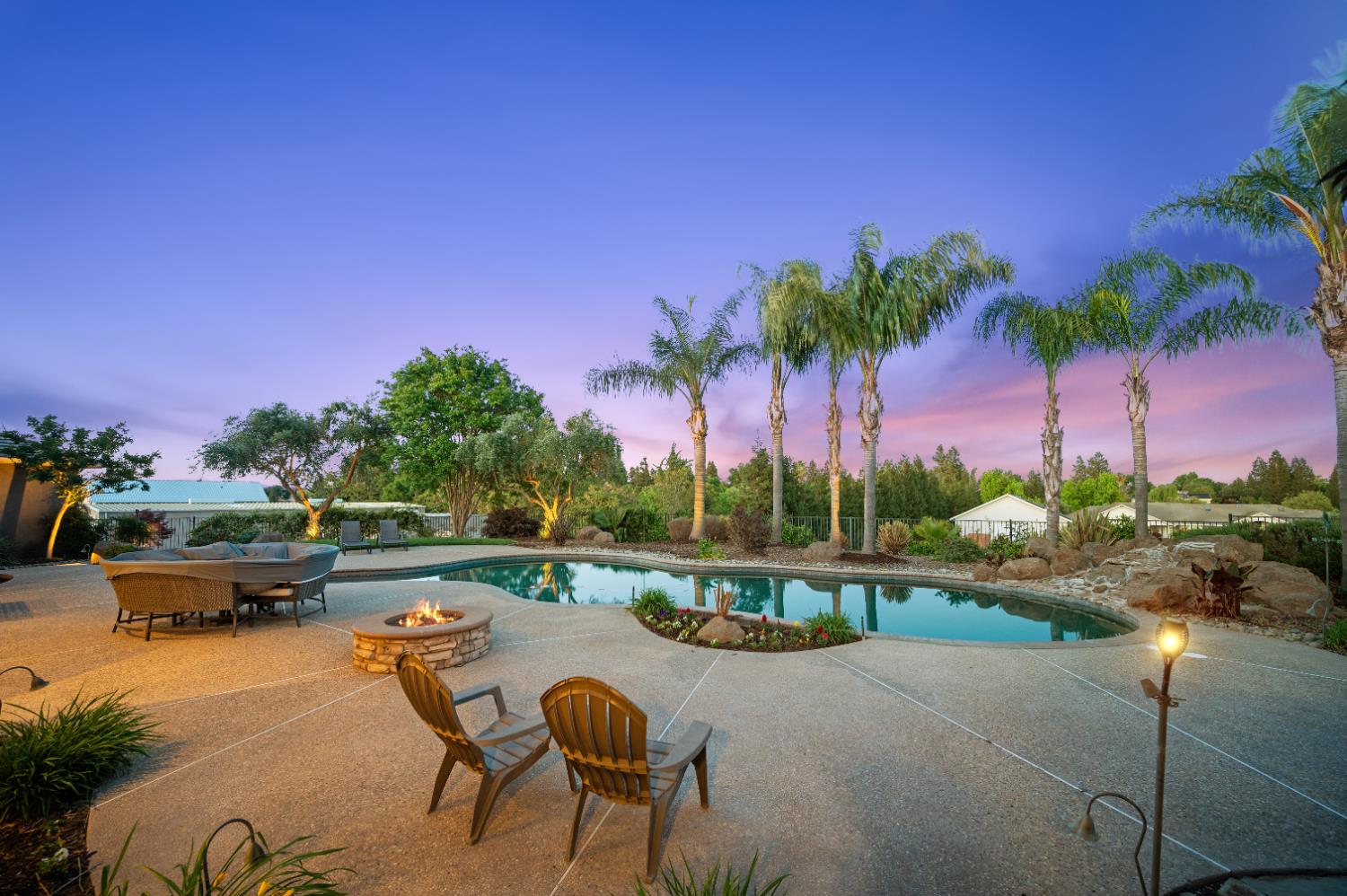 10714 Amerine Ln, Oakdale, CA 95361