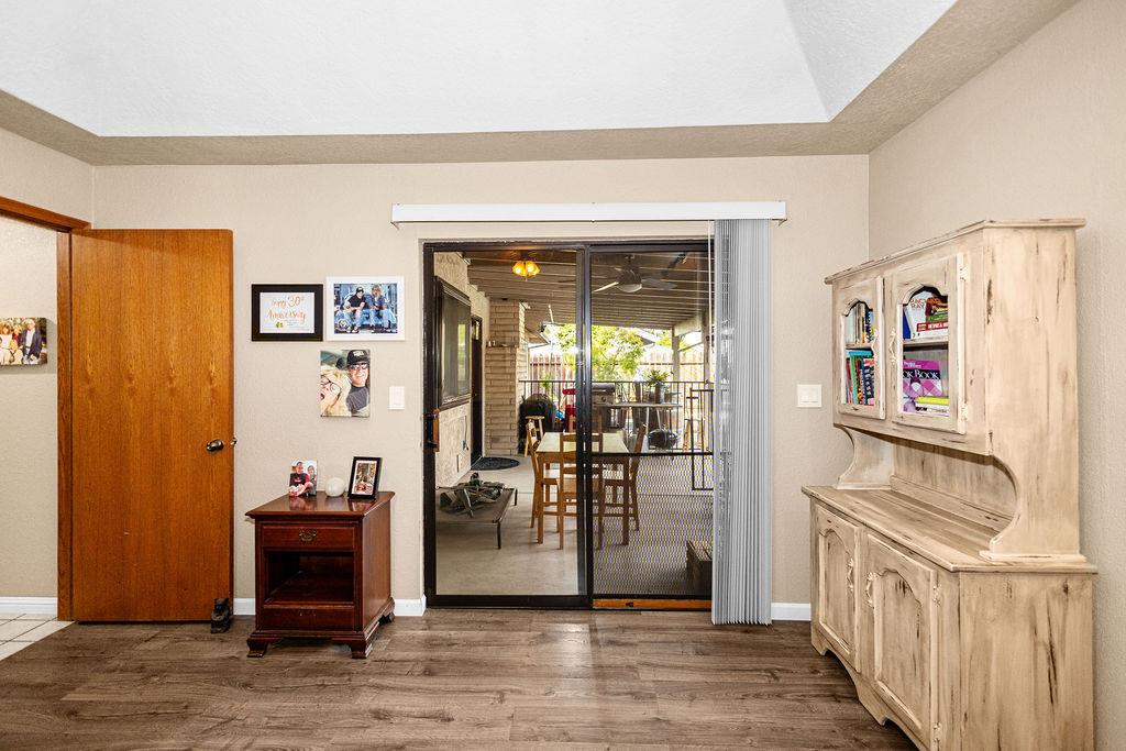 1934 Pontiac St, Oakdale, CA 95361