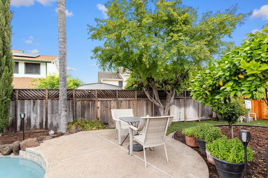 1934 Pontiac St, Oakdale, CA 95361