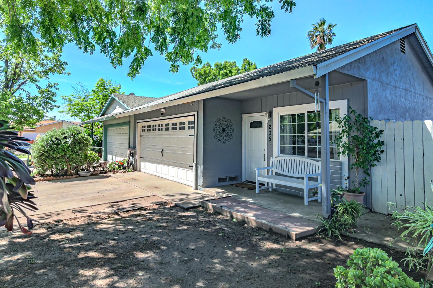 205 Carmillita Way, Modesto, CA 95354