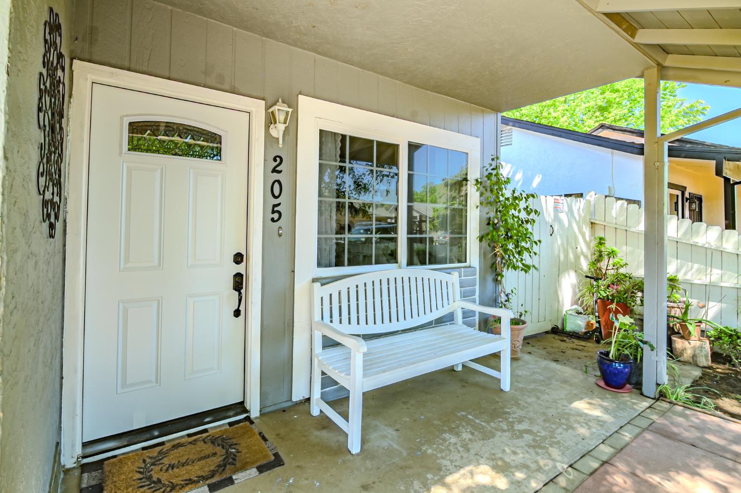 205 Carmillita Way, Modesto, CA 95354