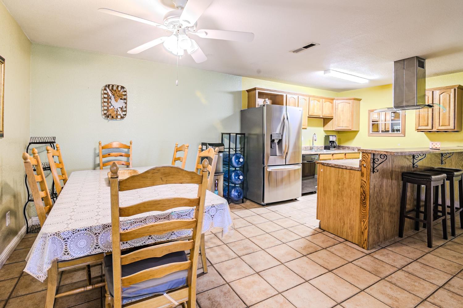 205 Carmillita Way, Modesto, CA 95354