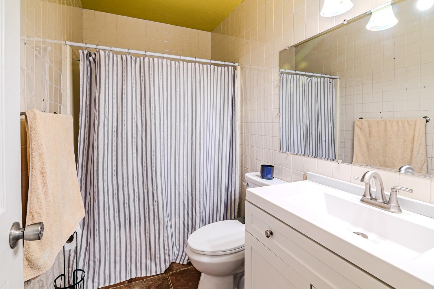 205 Carmillita Way, Modesto, CA 95354