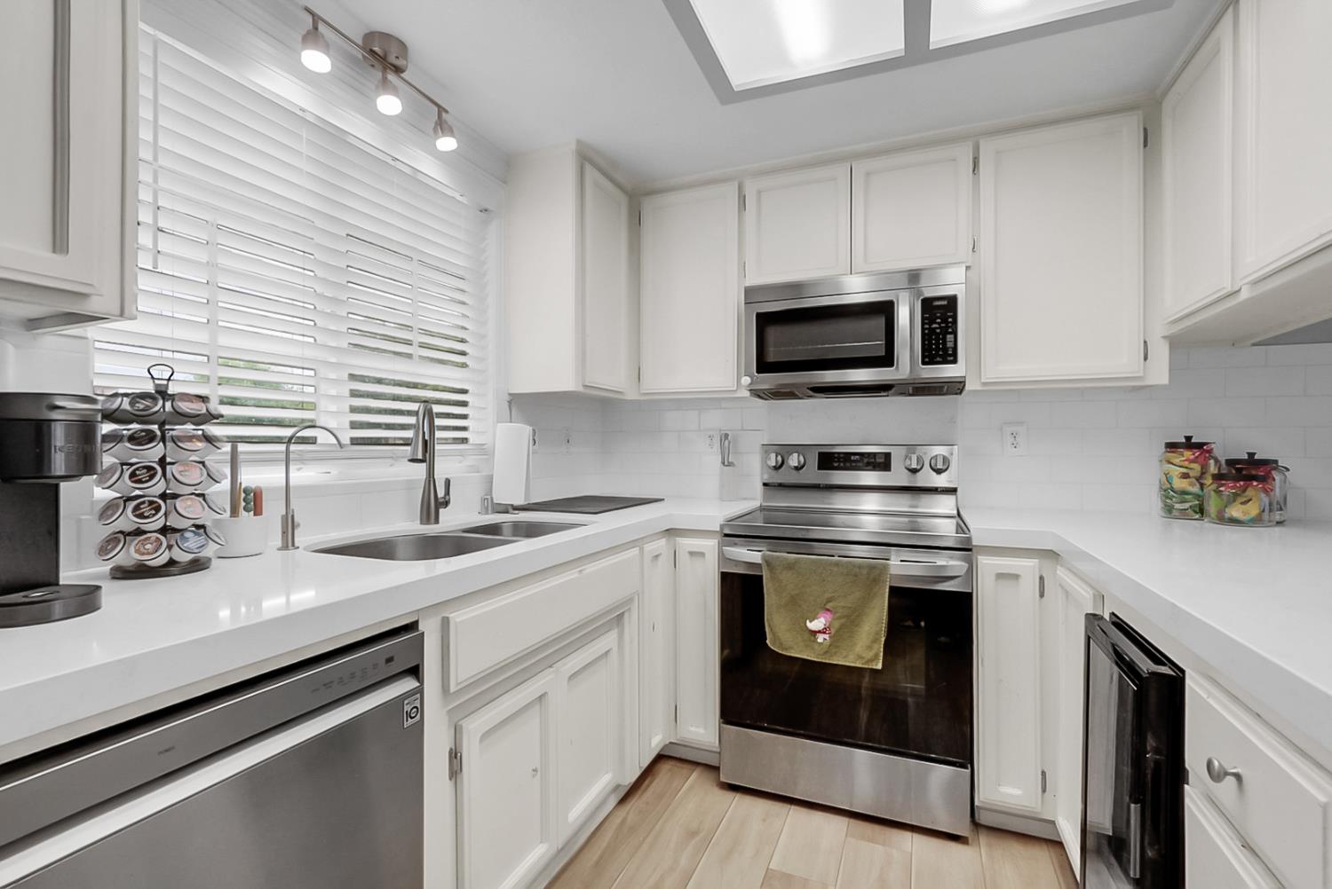 2145 Northridge Dr, Modesto, CA 95350