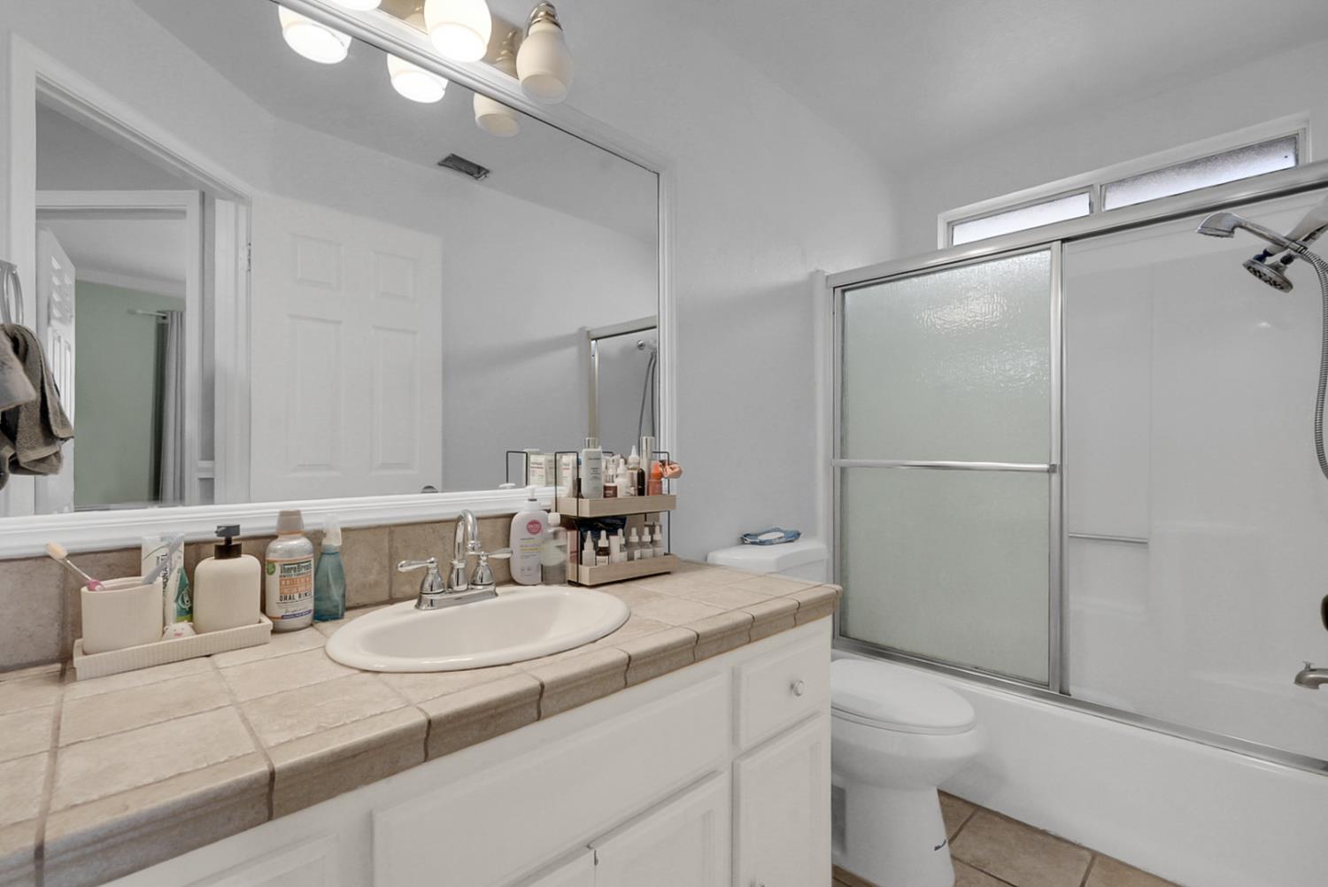 2145 Northridge Dr, Modesto, CA 95350