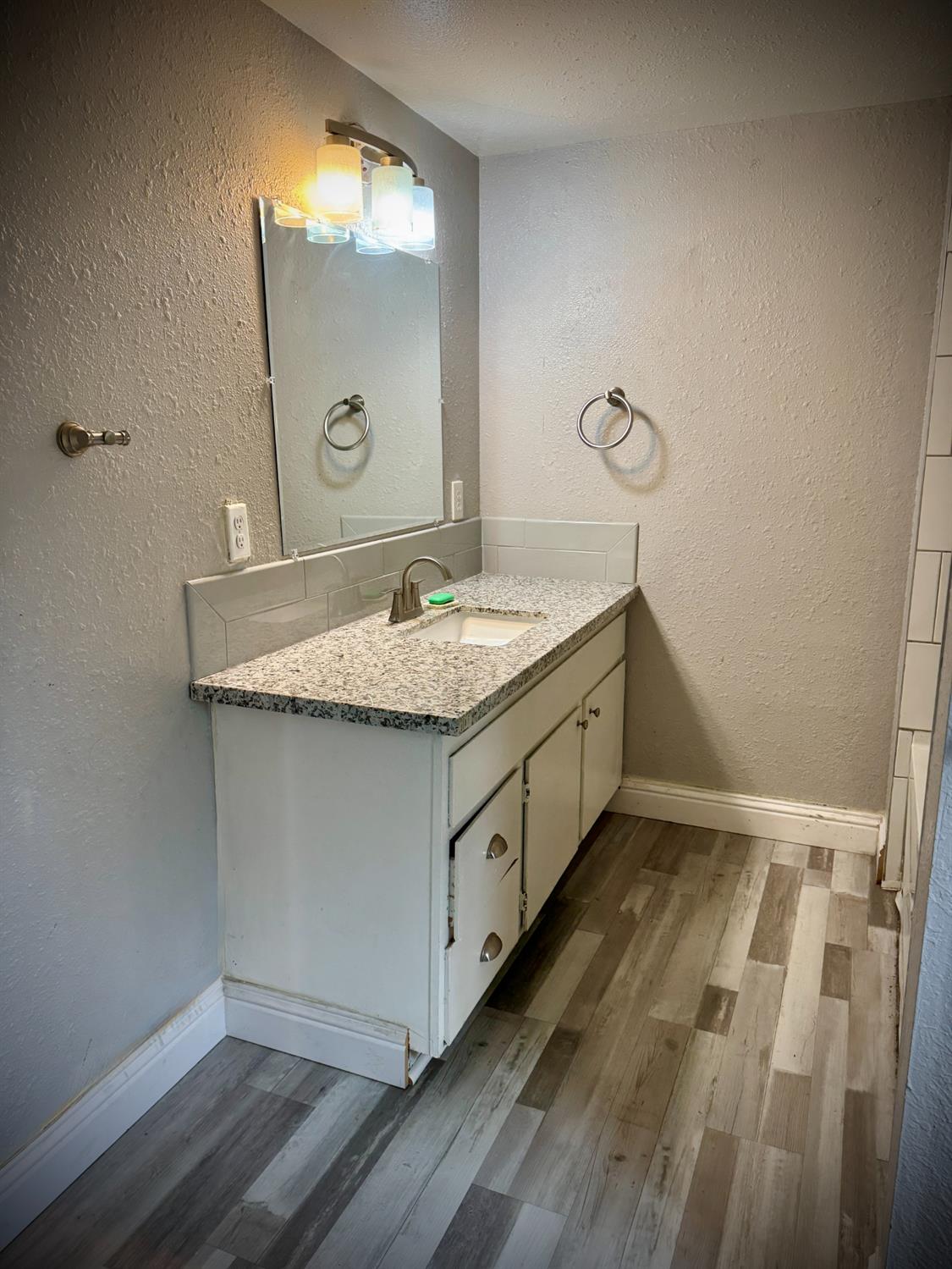 522 Wolfe Ave, Turlock, CA 95380