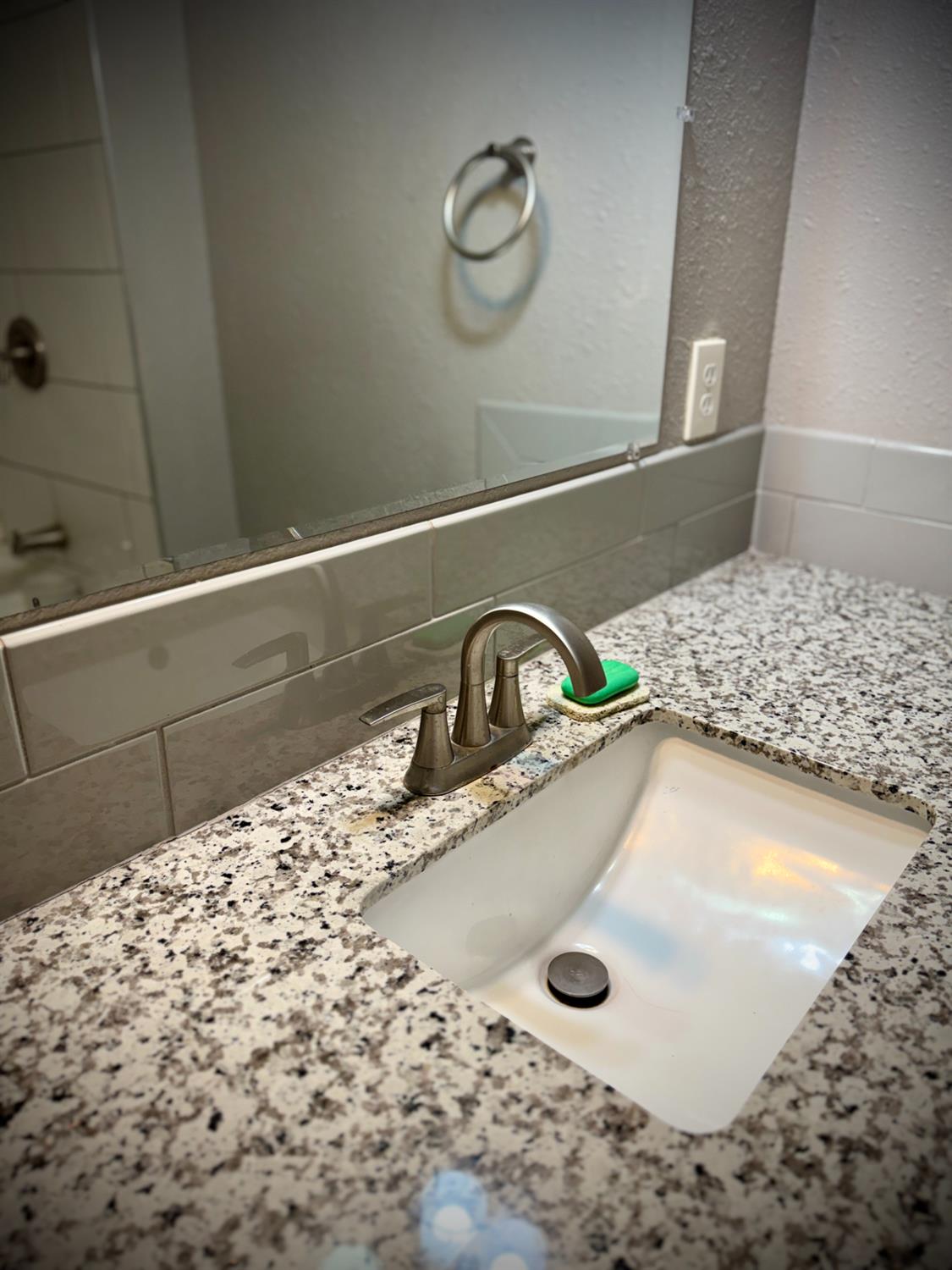 522 Wolfe Ave, Turlock, CA 95380