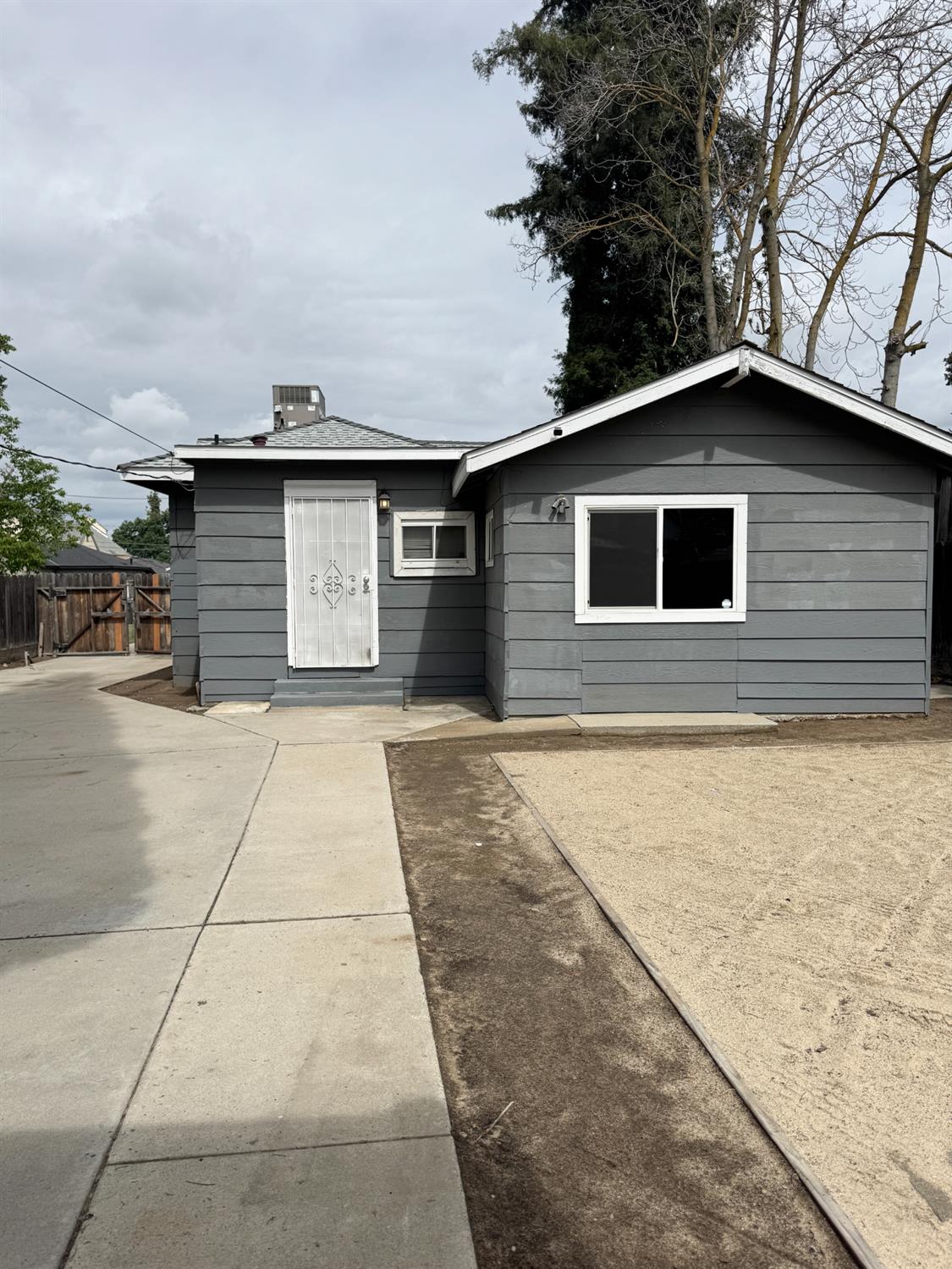 522 Wolfe Ave, Turlock, CA 95380