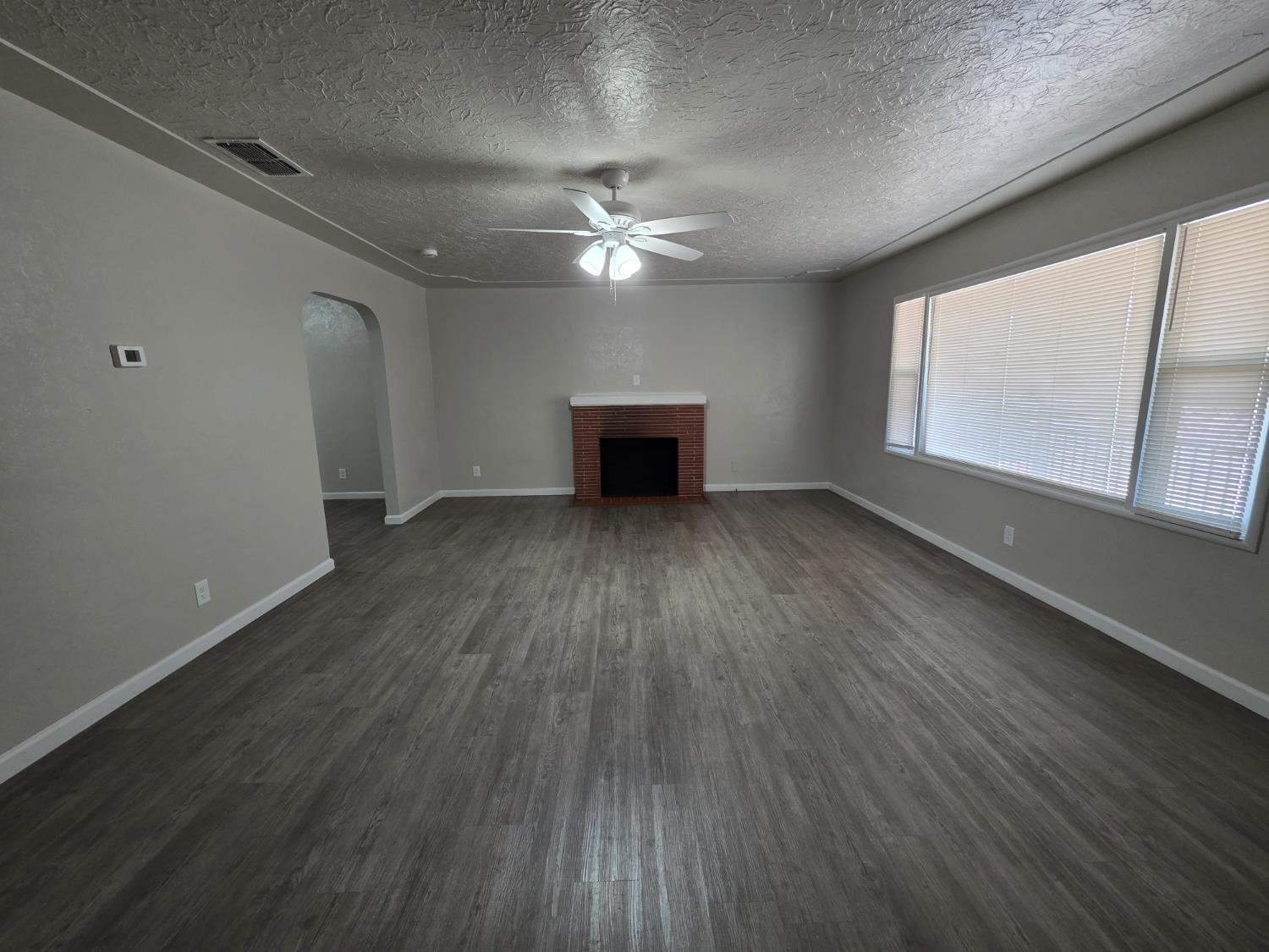 1416 Tully Rd, Modesto, CA 95350