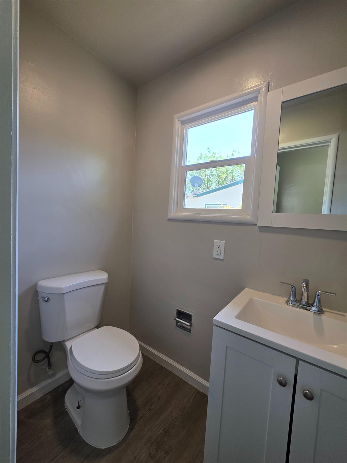 1416 Tully Rd, Modesto, CA 95350