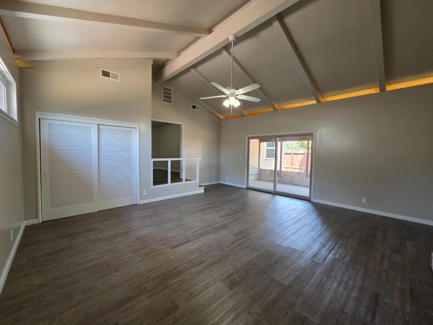 1416 Tully Rd, Modesto, CA 95350