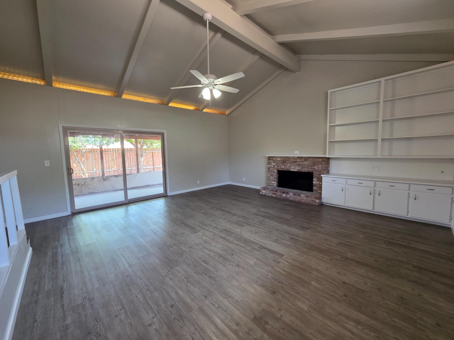 1416 Tully Rd, Modesto, CA 95350