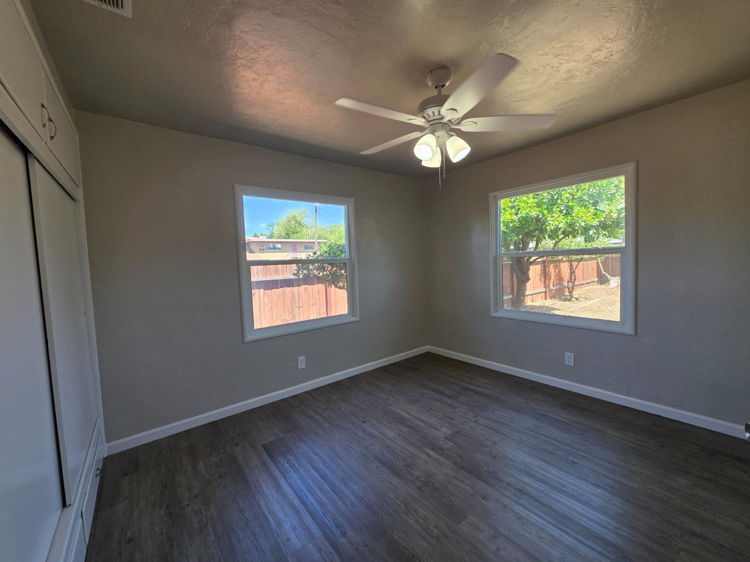 1416 Tully Rd, Modesto, CA 95350