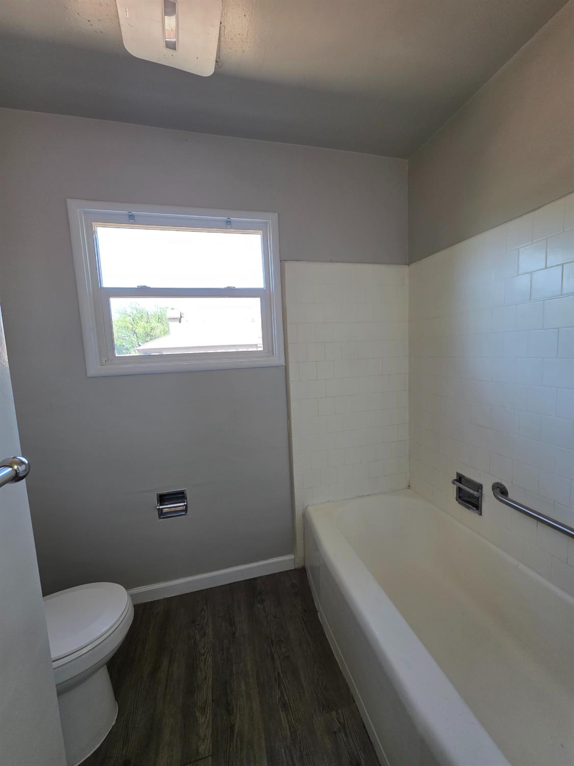 1416 Tully Rd, Modesto, CA 95350