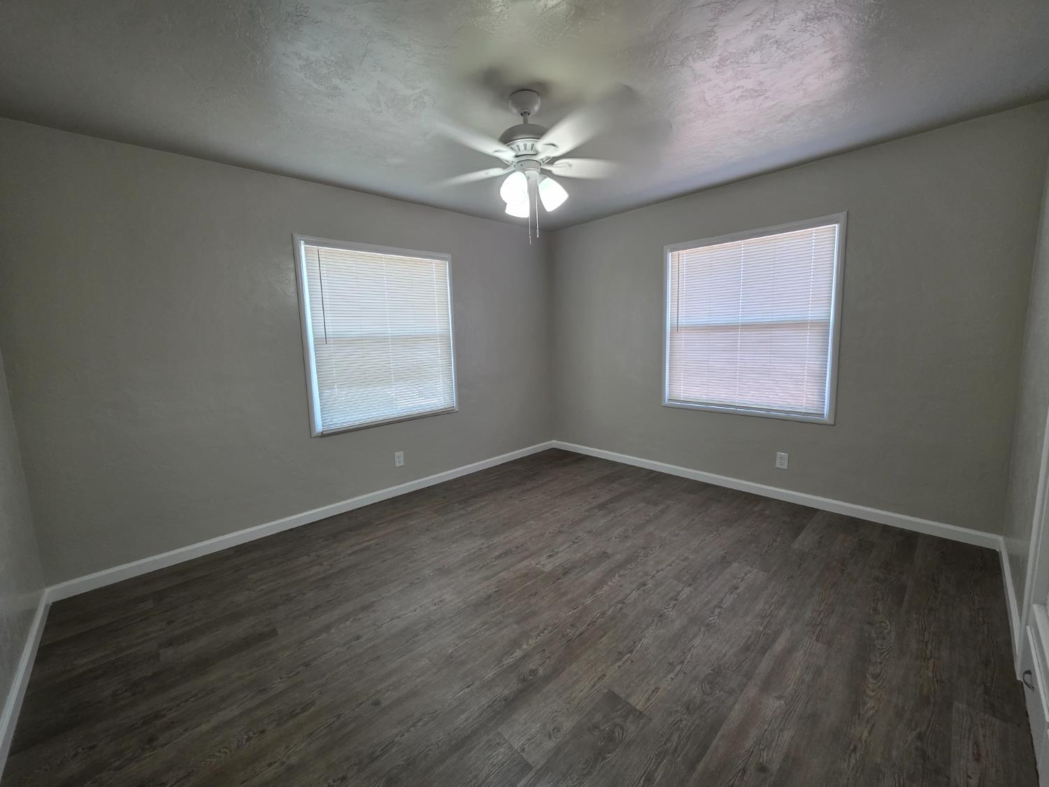 1416 Tully Rd, Modesto, CA 95350