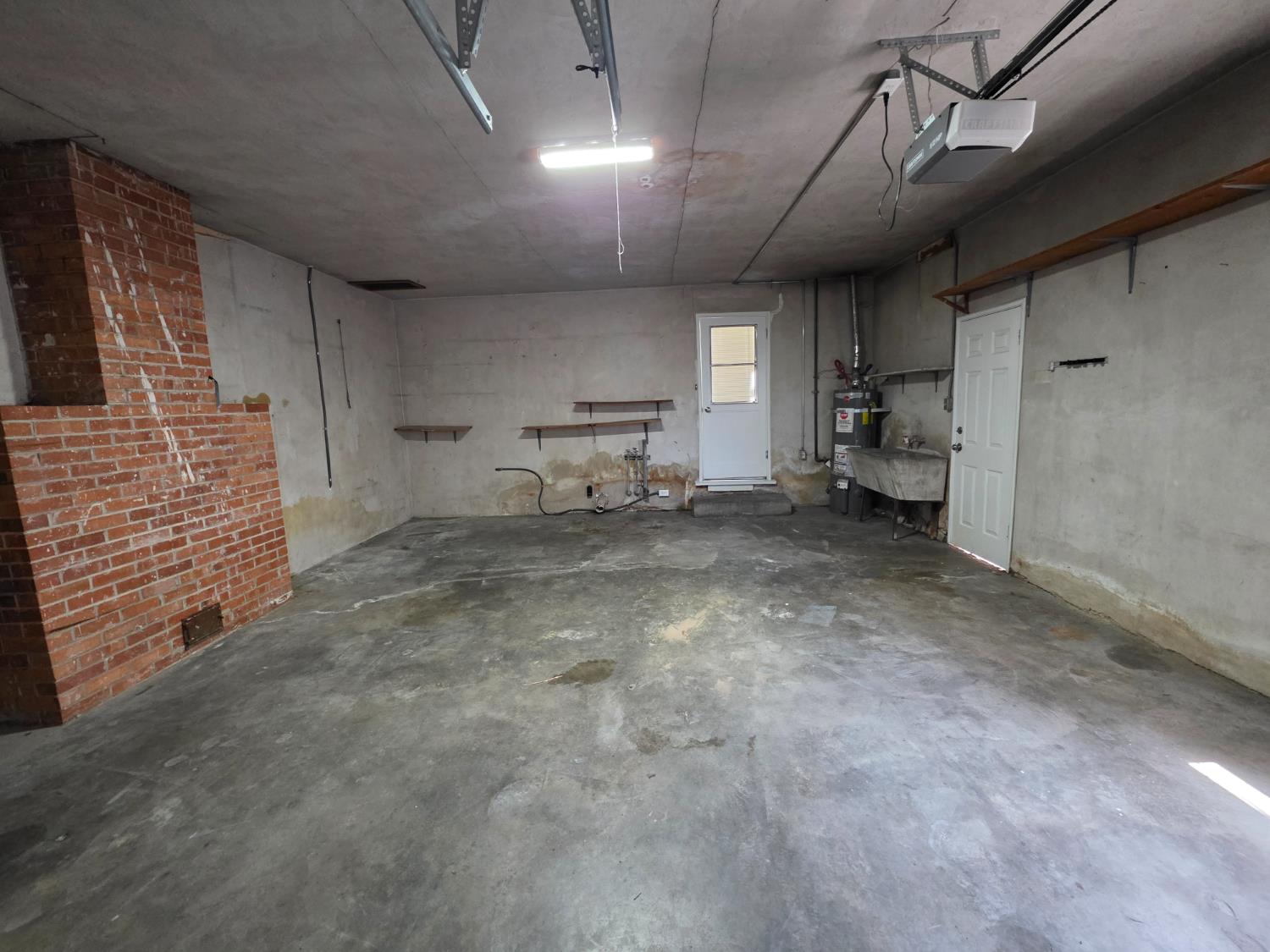 1416 Tully Rd, Modesto, CA 95350