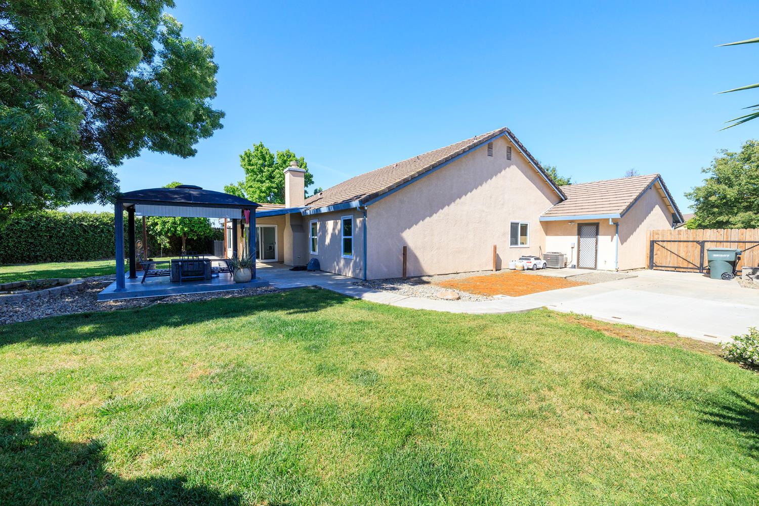 1336 NW Tranquil Ln, Ceres, CA 95307