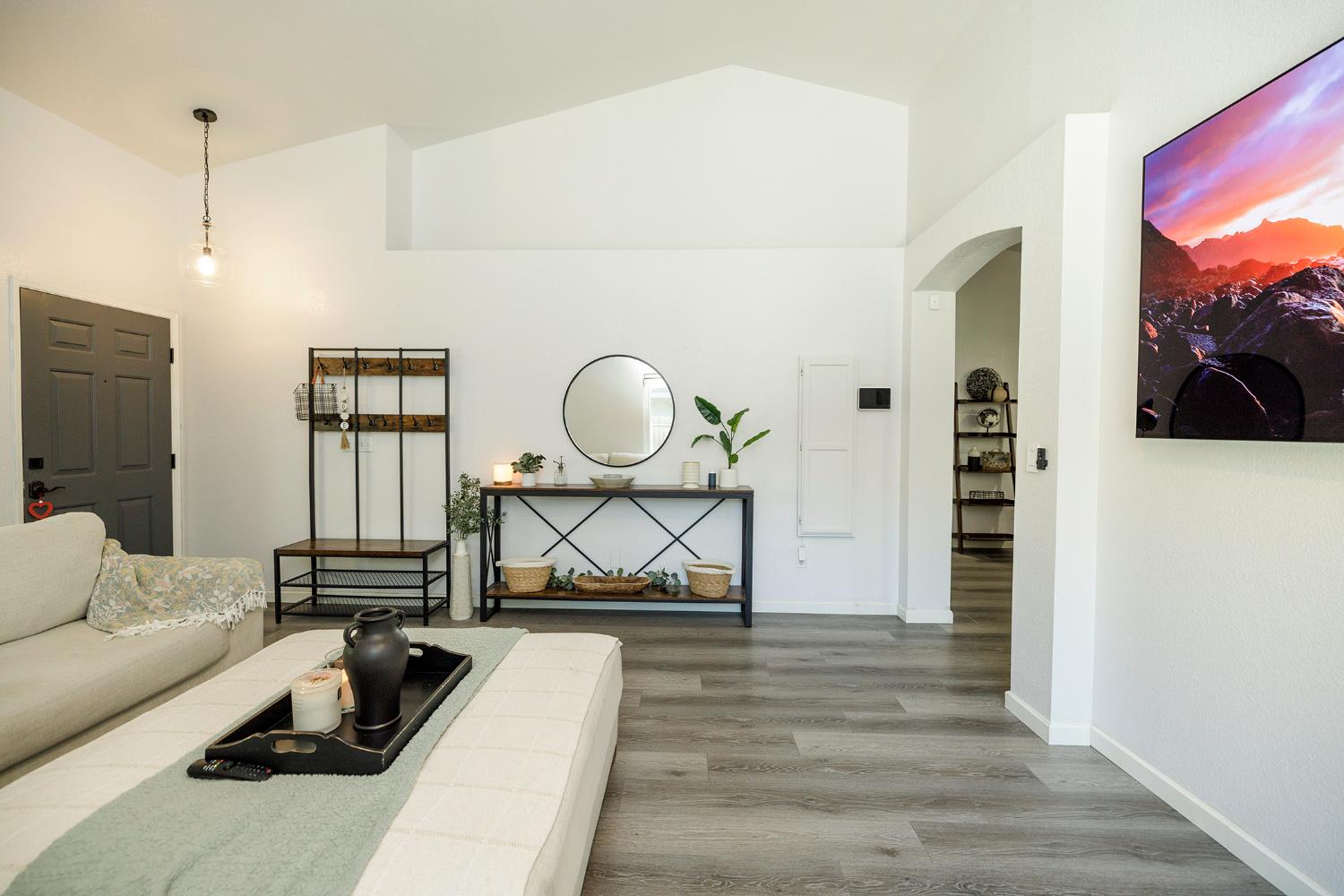 1336 NW Tranquil Ln, Ceres, CA 95307