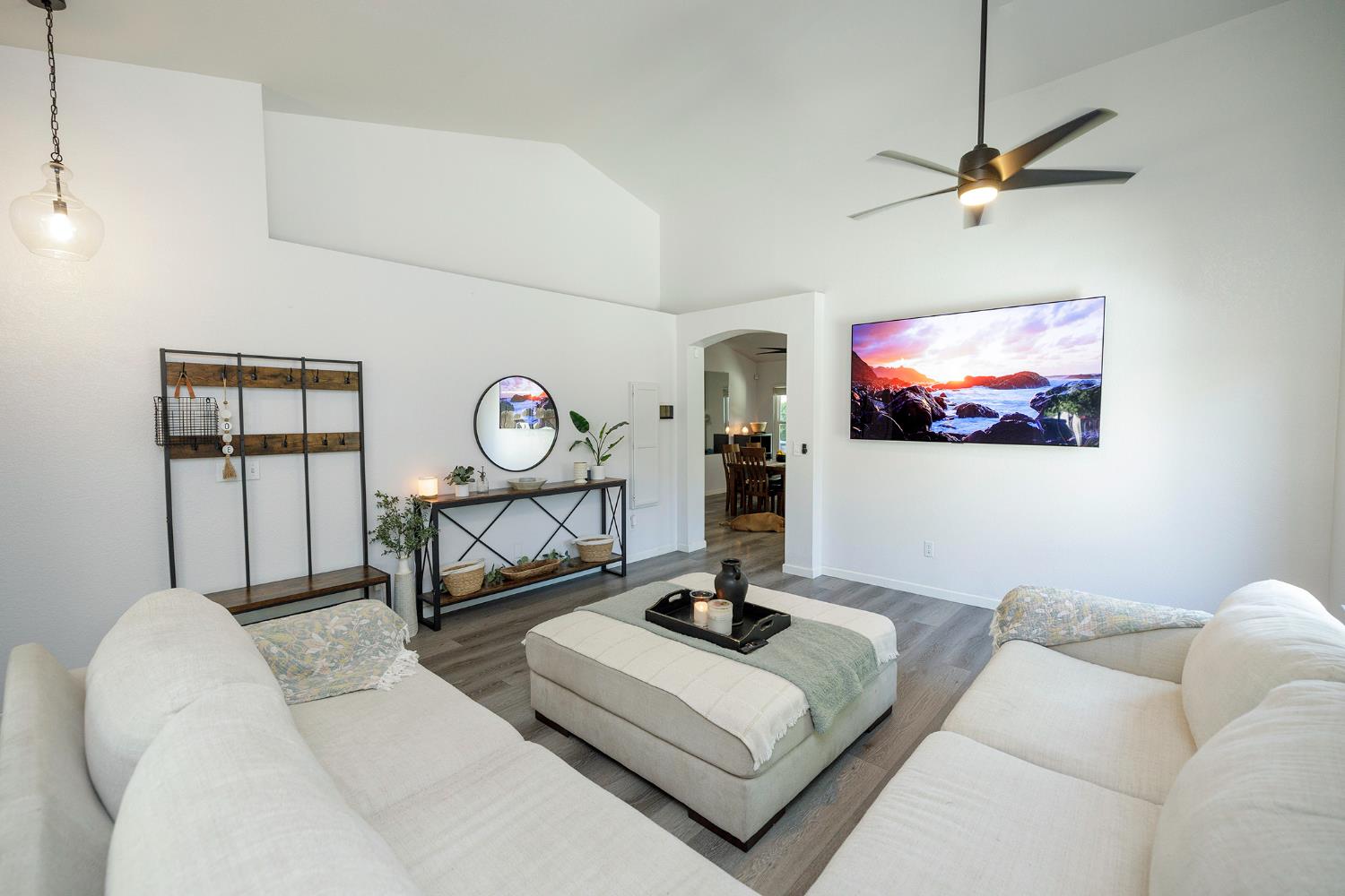 1336 NW Tranquil Ln, Ceres, CA 95307