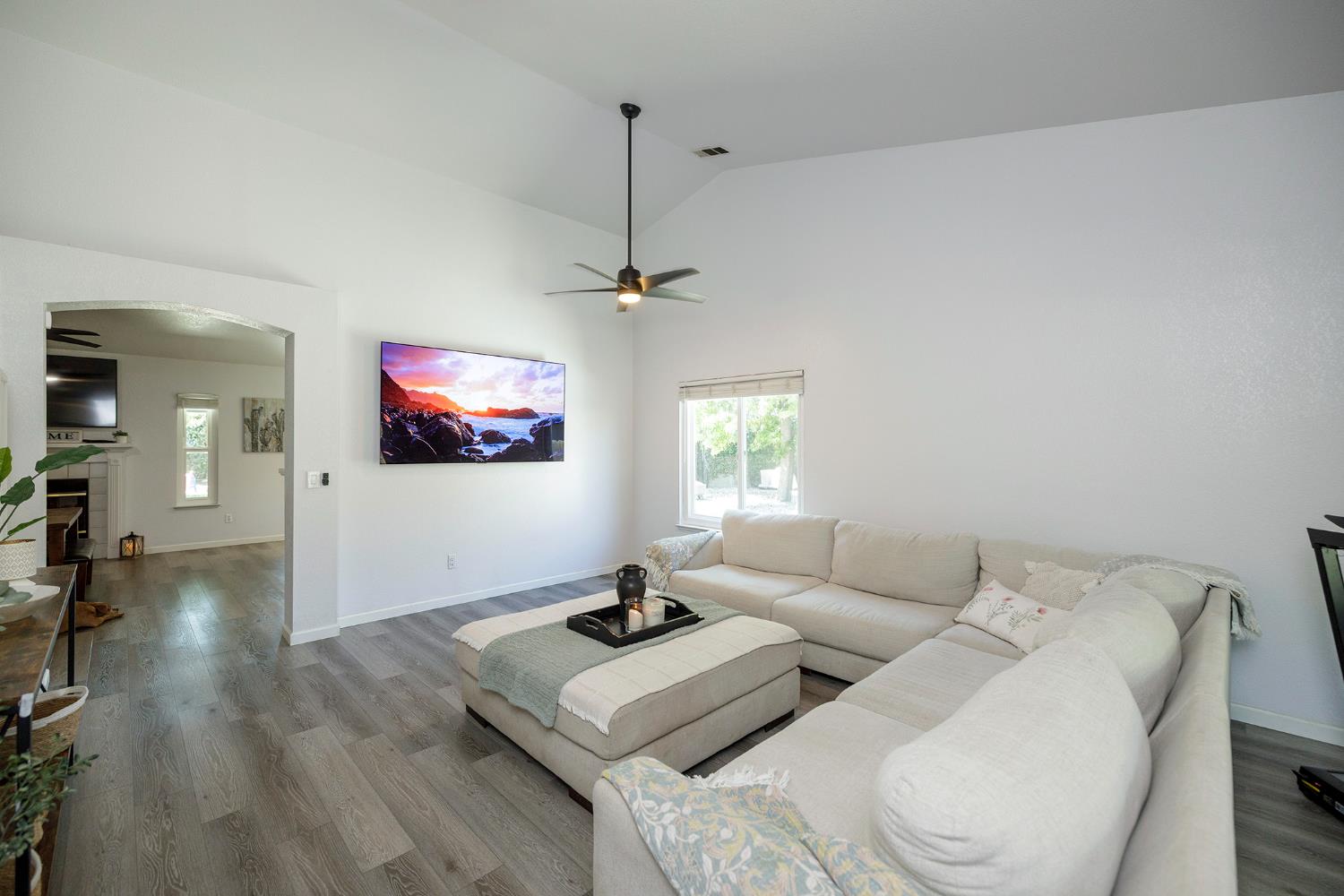 1336 NW Tranquil Ln, Ceres, CA 95307