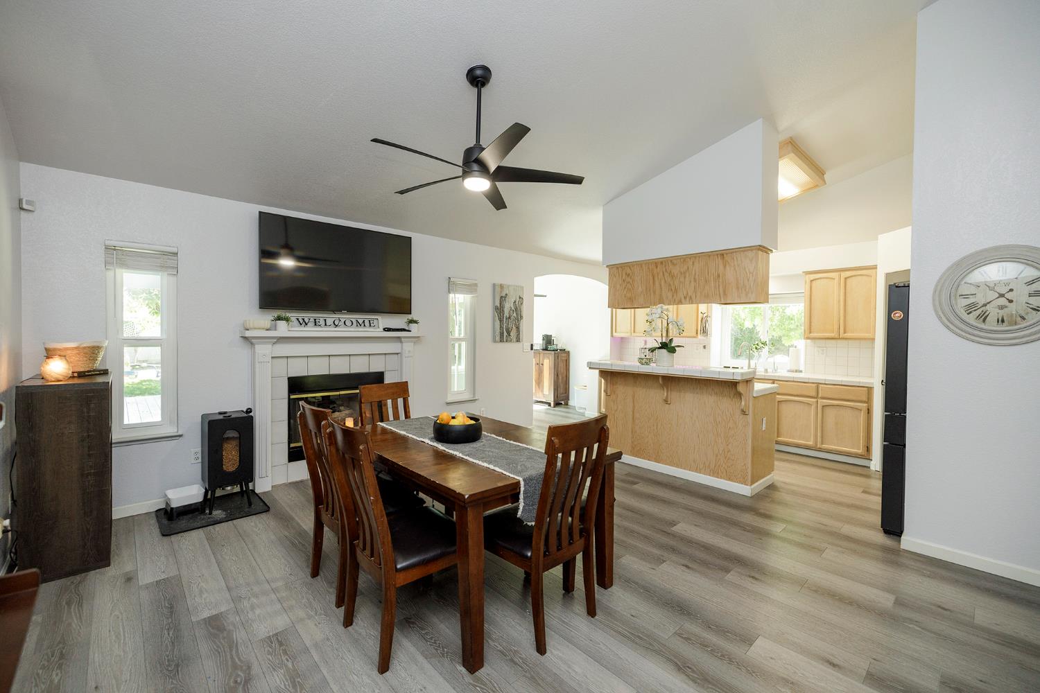 1336 NW Tranquil Ln, Ceres, CA 95307