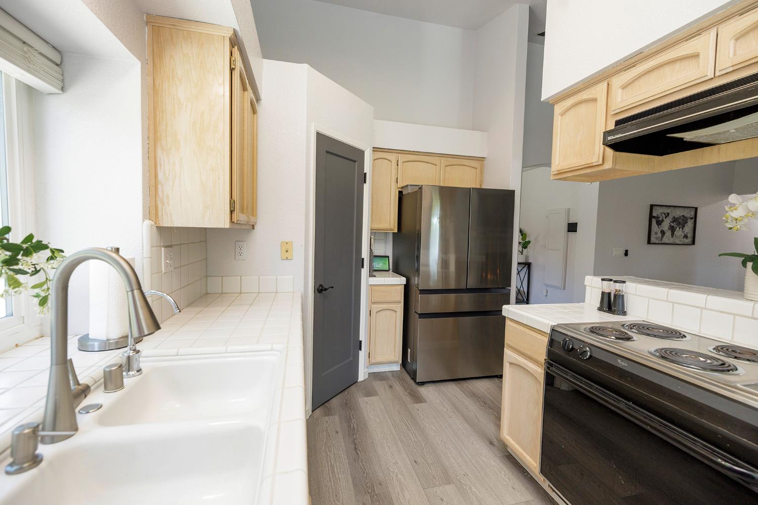 1336 NW Tranquil Ln, Ceres, CA 95307