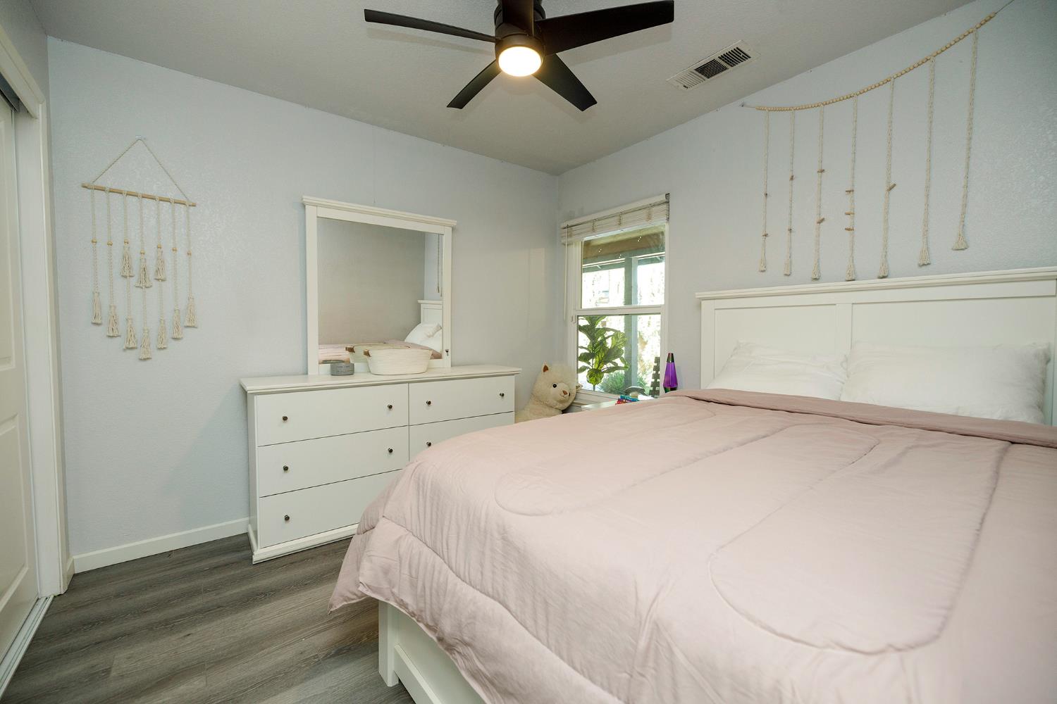 1336 NW Tranquil Ln, Ceres, CA 95307